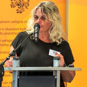 renata-zdarilova